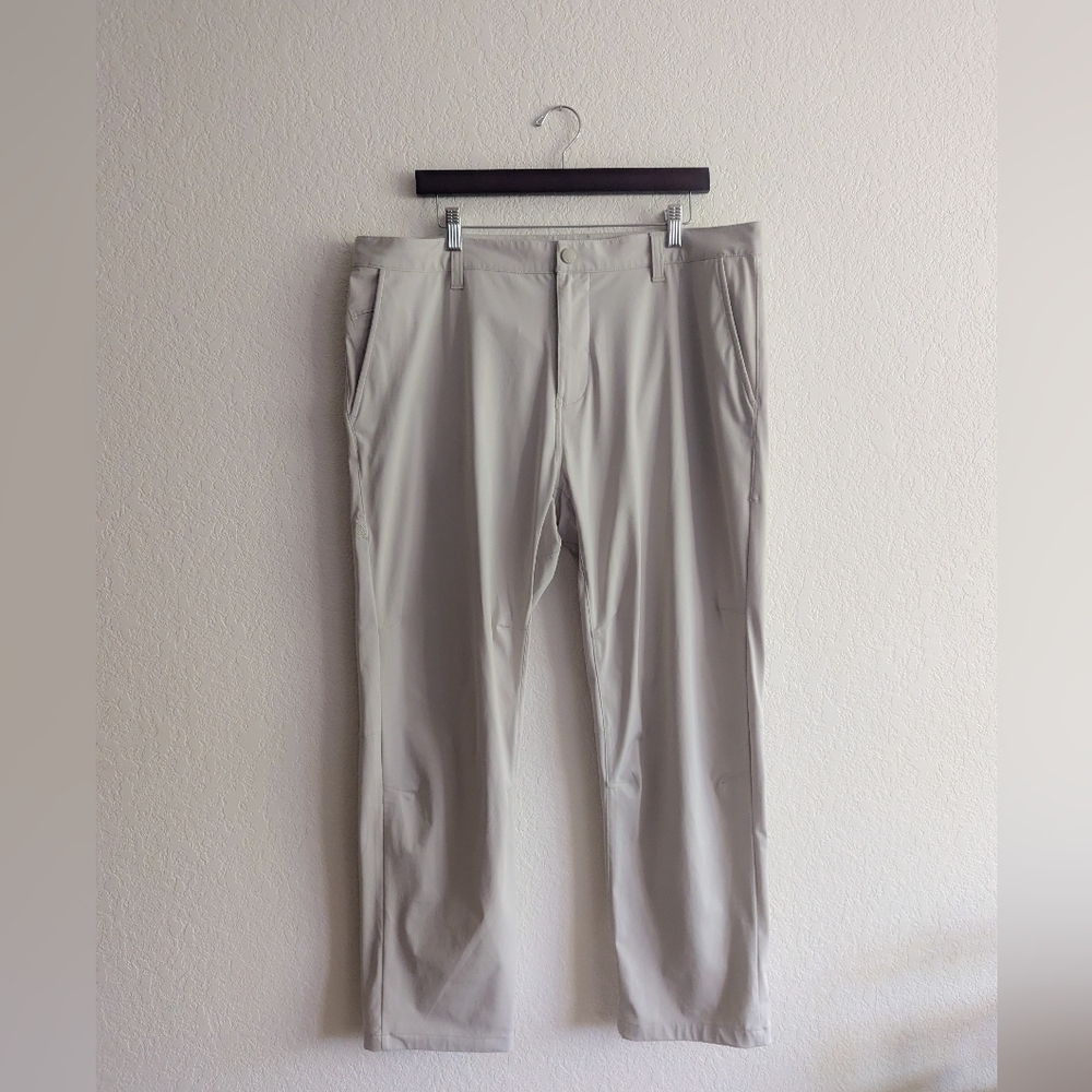 Rhone NWOT Cream Commuter Pant